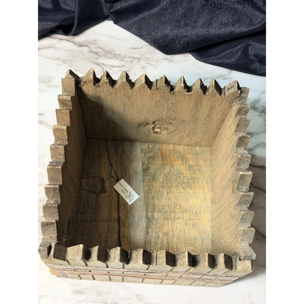 Wooden Box OR Planter with Pumpkins On One Side & Picket Fence‎ 5